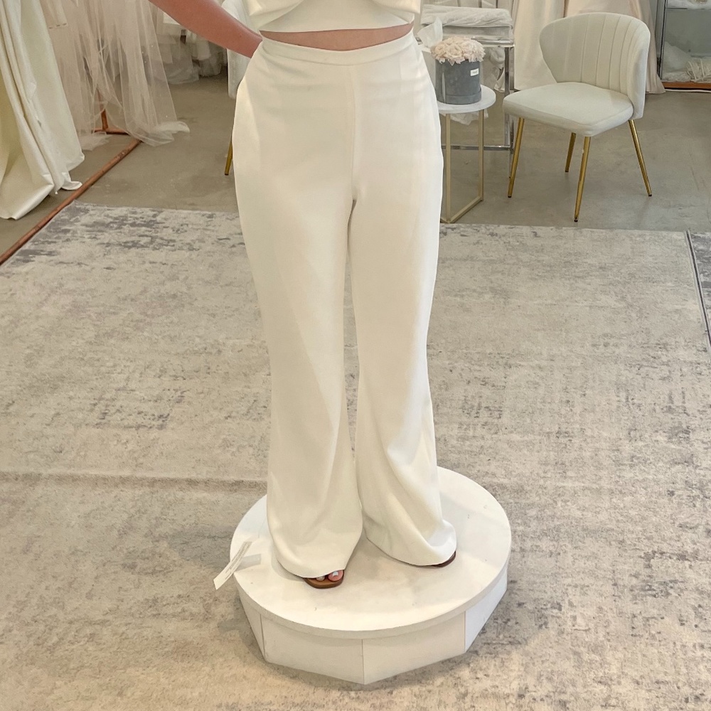 By Watters Queen - Picture 4 of 4